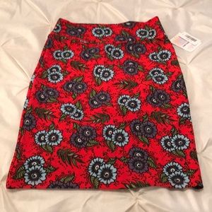 LulaRoe Cassie Skirt - Adorable! - NWT